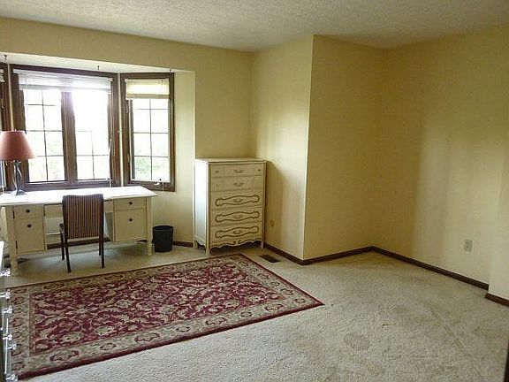 4th image of 188 Corbins Mill Dr