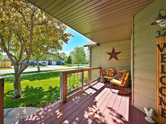 5th image of 325 Mactavish Ln