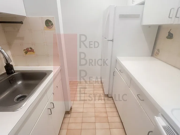 7 Follen St #3 — Photo 4