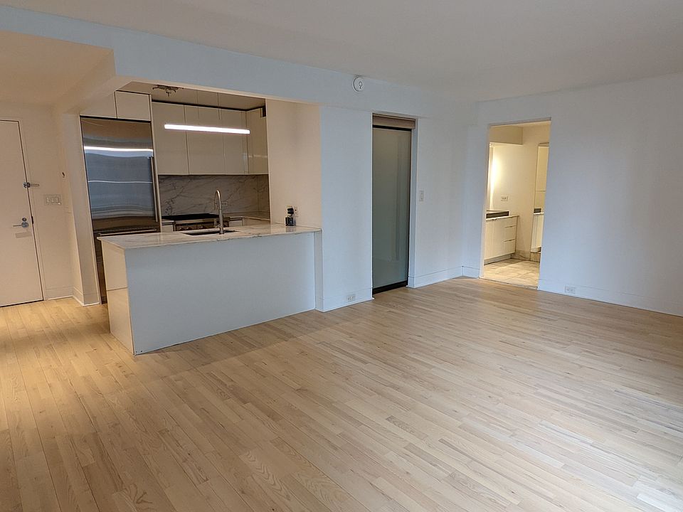 1st image of 322 W 57th St APT 54Q