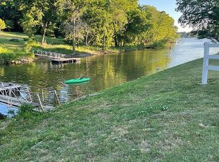 804 Apple Dr, Grove, OK 74344