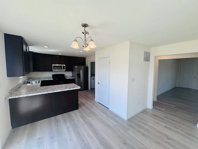 416 Butterfly Garden Ln — Photo 3