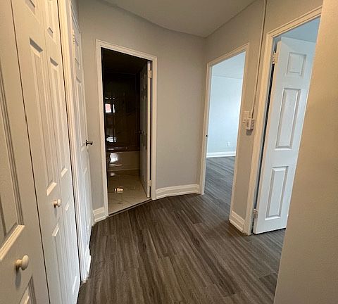 3rd image of 23 Dauphine Pl