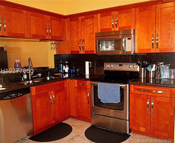1st image of 16642 Hemingway Dr