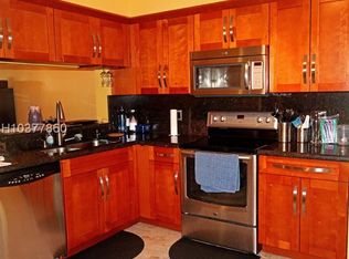 16642 Hemingway Dr, Fort Lauderdale, FL 33326