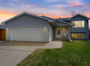 410 Delmar Ave, Osceola, WI 54020