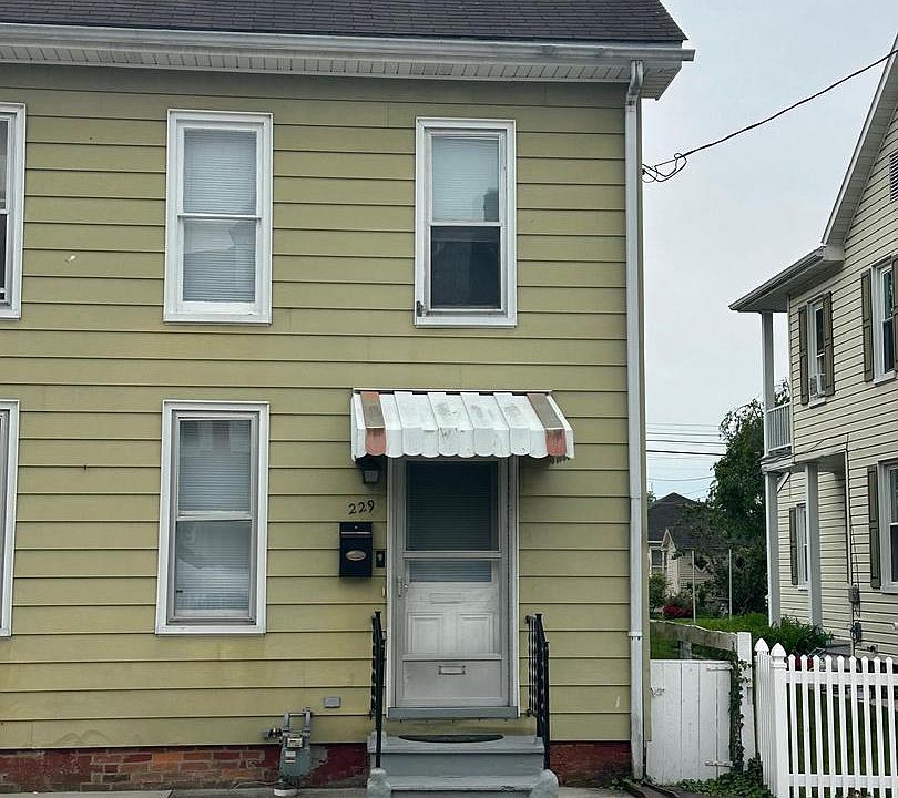 2nd image of 229 Locust St