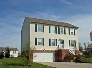 124 Holly Hill Dr, Oakdale, PA 15071