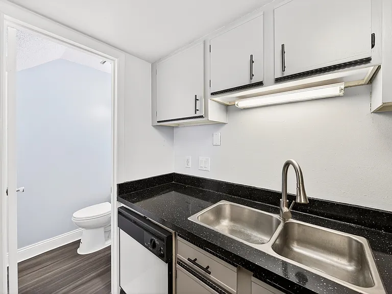 4223 S Semoran Blvd #9 — Photo 10