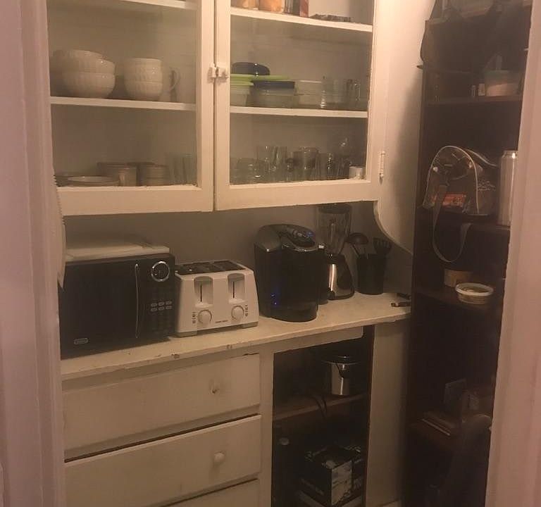 2nd image of 138 Rock St #2