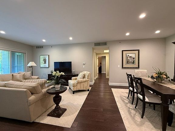 2nd image of 800 Deerfield Rd APT 309