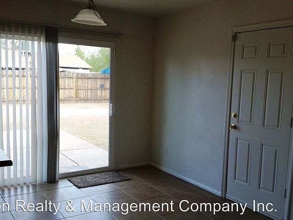 3rd image of 4430 E Burgess Ln