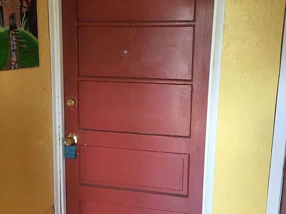 2nd image of 1410 State St Floor 2