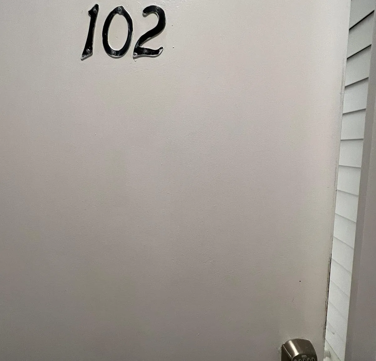 8plex 650 Euclid Avenue - 102 — Photo 2