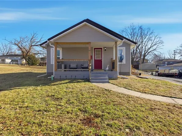 519 S Shaw St, Richmond, MO 64085