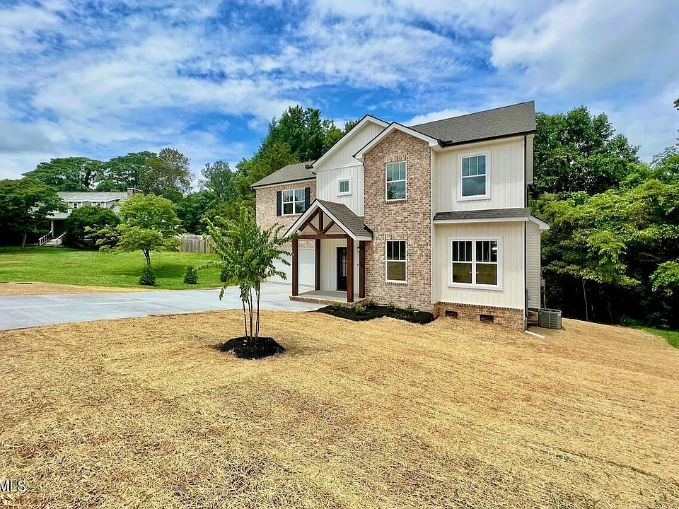 7318 Redwing Ln