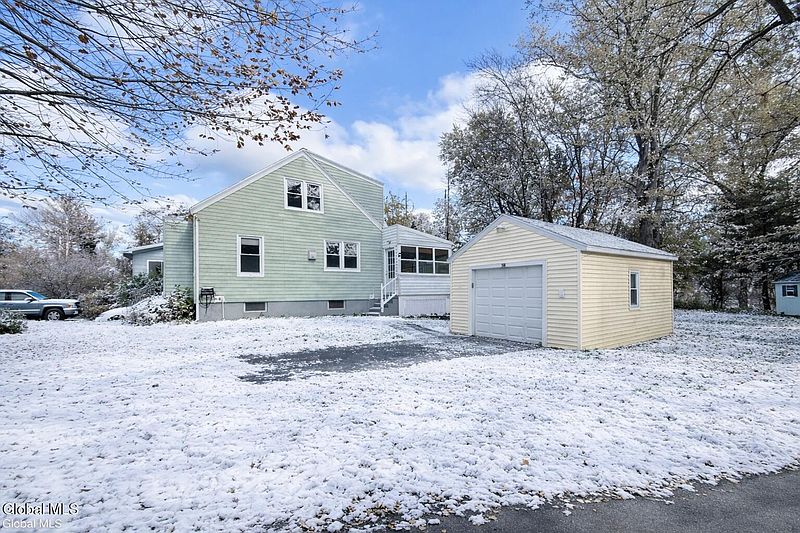 5th image of 150 Gifford Road