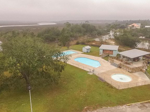 2nd image of 1527 Amberjack Dr