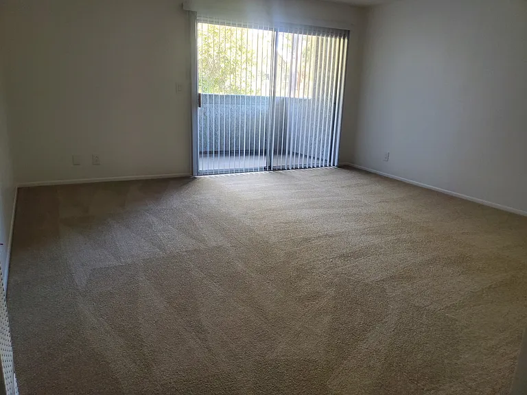 Harbor Village Apartments — Photo 9