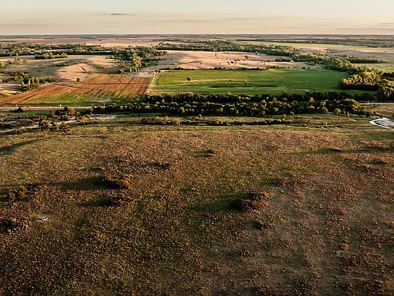 5th image of 0 W Parallel Rd