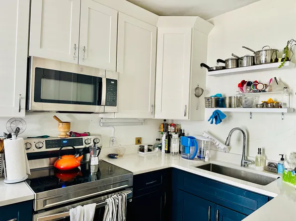 803 9th Ave N APT A, Saint Petersburg, FL 33701
