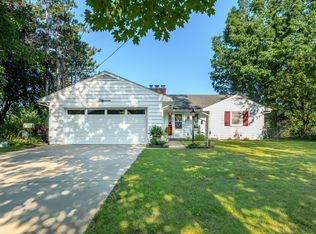 715 Keenway Cir, Kalamazoo, MI 49001