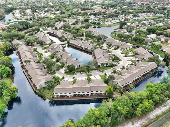 1703 LANDINGS Boulevard, Greenacres, FL 33413