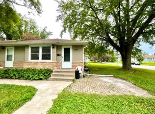 255 18th Ave N, Hopkins, MN 55343