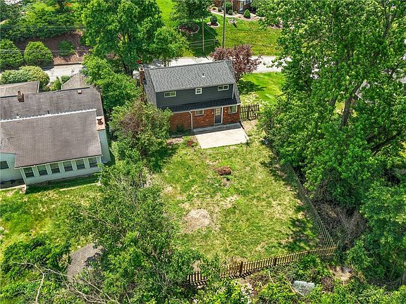 5th image of 109 Burton Dr