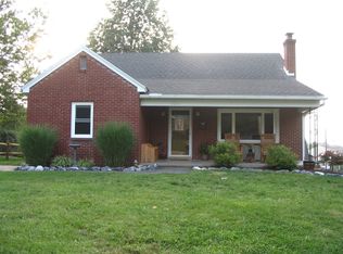 124 N 11th St, Akron, PA 17501