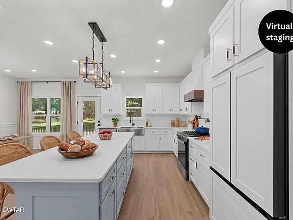 5th image of 8086 S 1st St