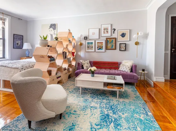 300 West 72nd Street 6E image 3 of 7
