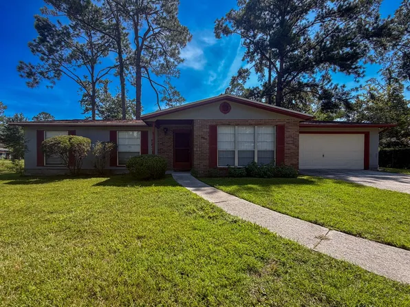 5631 NW 29th St, Gainesville, FL 32653