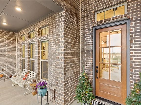 3rd image of 1200 Streetman Rd