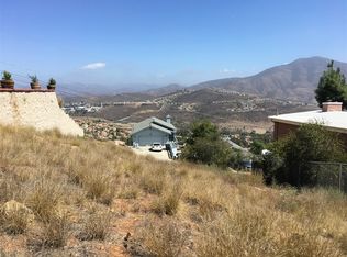 1011 Cuyamaca Ave, Spring valley, CA 91977