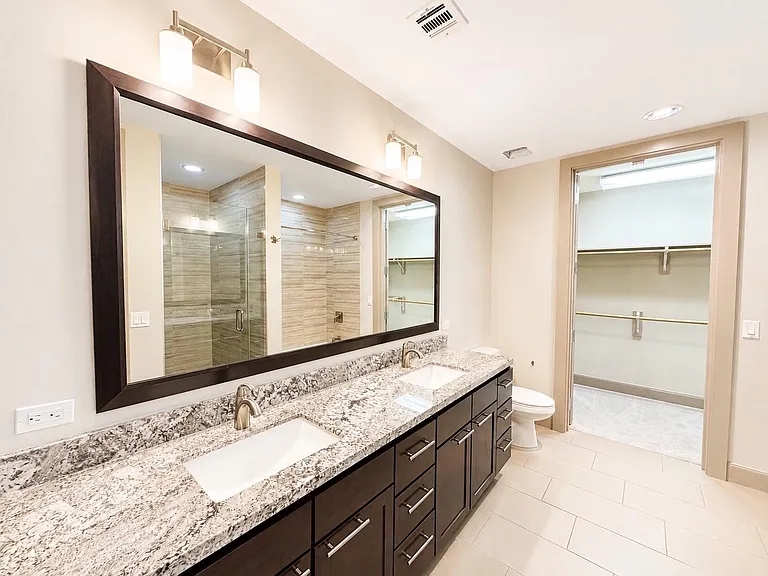 9787 Katy Fwy #1716 — Photo 9