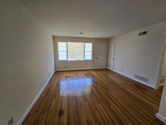 2nd image of 3432 Princess Ann St