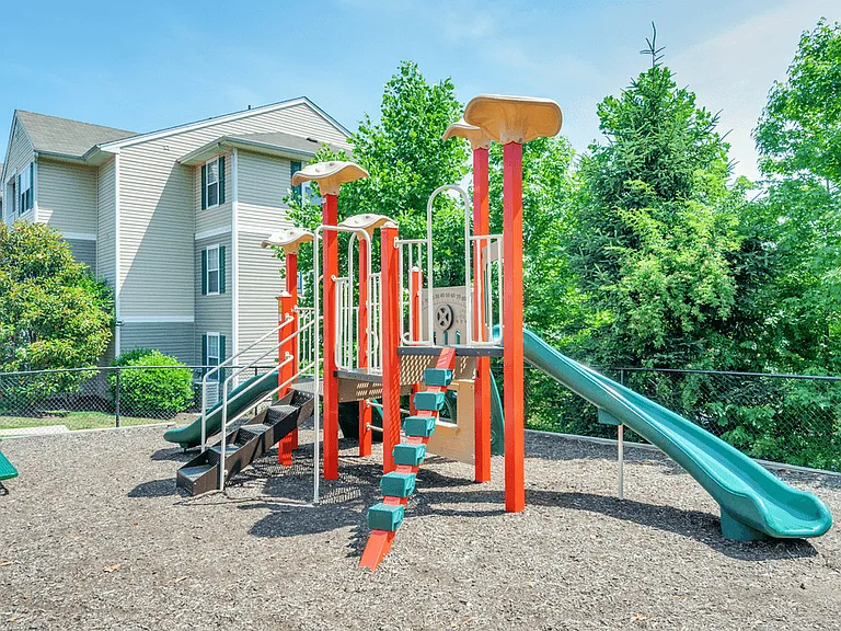 The Landings at Markhams Grant Apartments — Photo 9