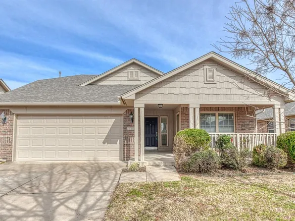 13309 SW 3rd St, Yukon, OK 73099