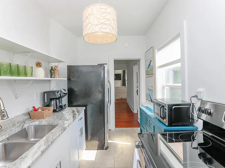 1282 W Ocean View Ave #UP — Photo 15