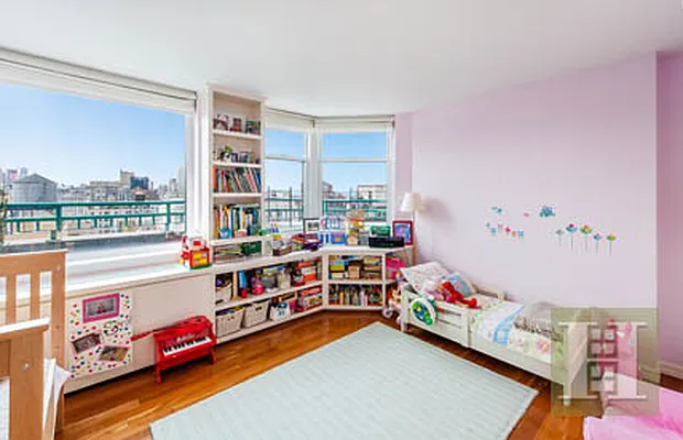 Rented by Halstead Real Estate | media 5