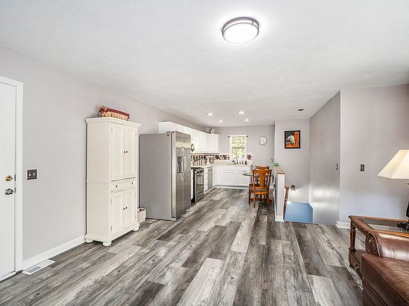 5th image of 6392 Kedzie St
