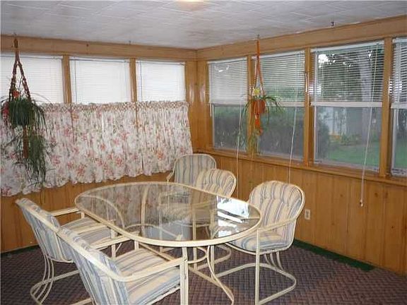 5th image of 96 Suellen Dr