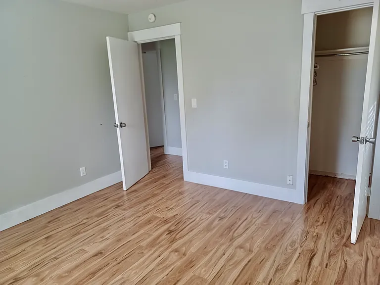 2524 Palmetto St — Photo 12