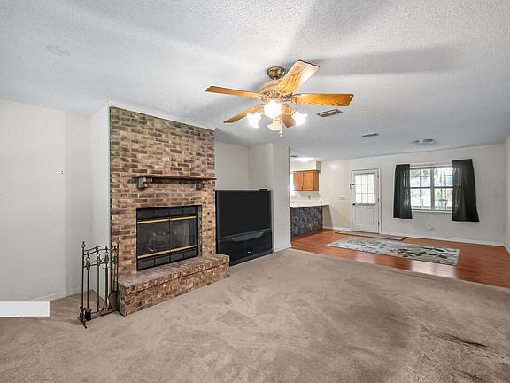5th image of 665 Lake Shore Dr