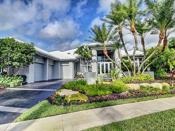 Home For Sale In Broken Sound Country Club