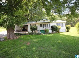 1095 Greenmor Dr, Bessemer, AL 35022