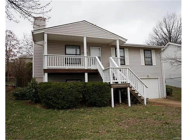 2539 Weymouth Dr photo 1