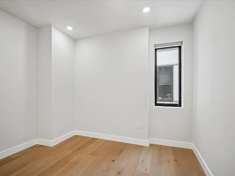 1208 M St NW #22 — Photo 11