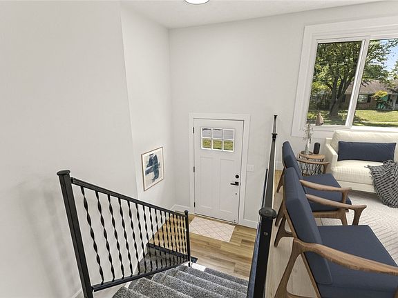 4th image of 1015 Van Arden Dr